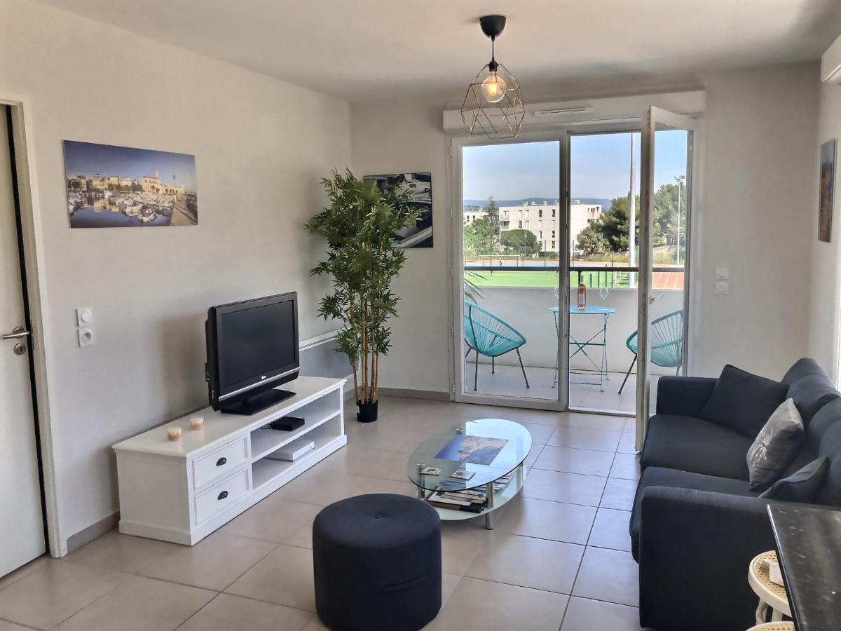 Bleuhorizon2 Apartment Ла Сиота Екстериор снимка